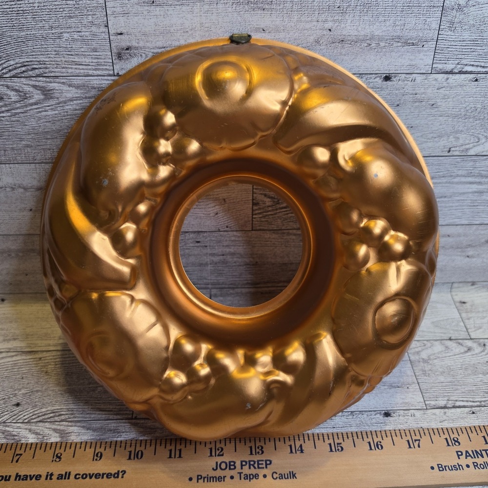 Vintage Copper Aluminum Jello Bundt Cake Mold Kitchen Wall Hanging 10"
